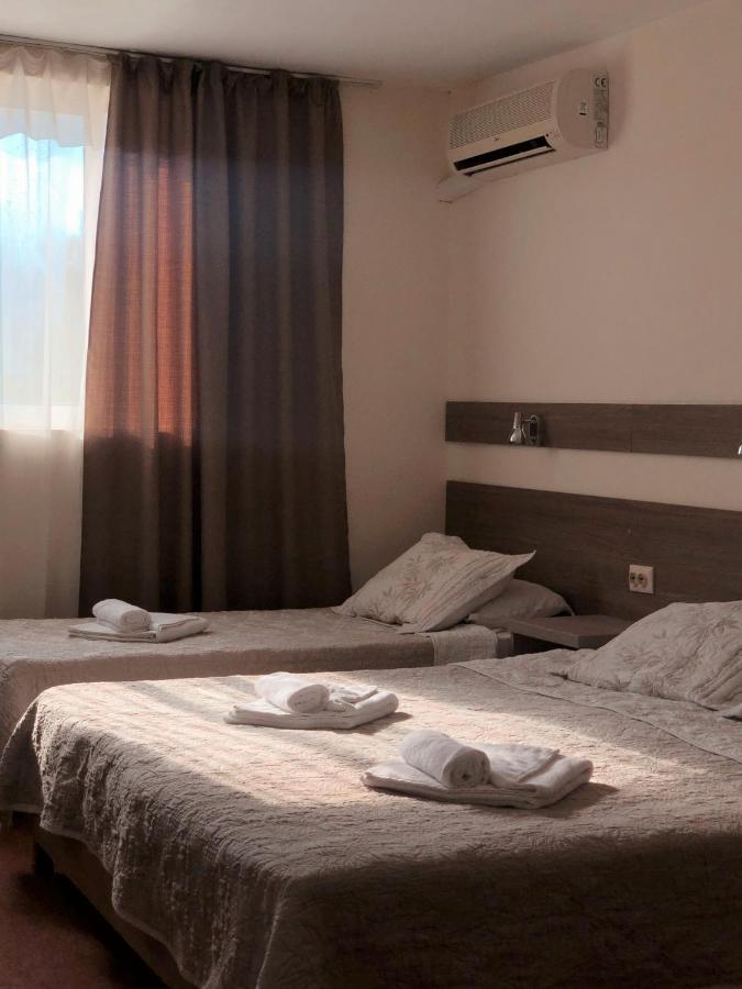 בלצ'יק Hotel Naslada מראה חיצוני תמונה