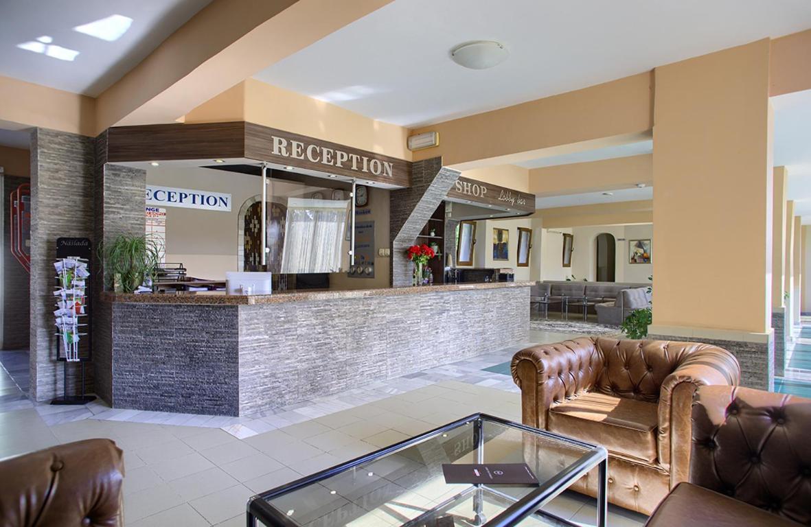 בלצ'יק Hotel Naslada מראה חיצוני תמונה