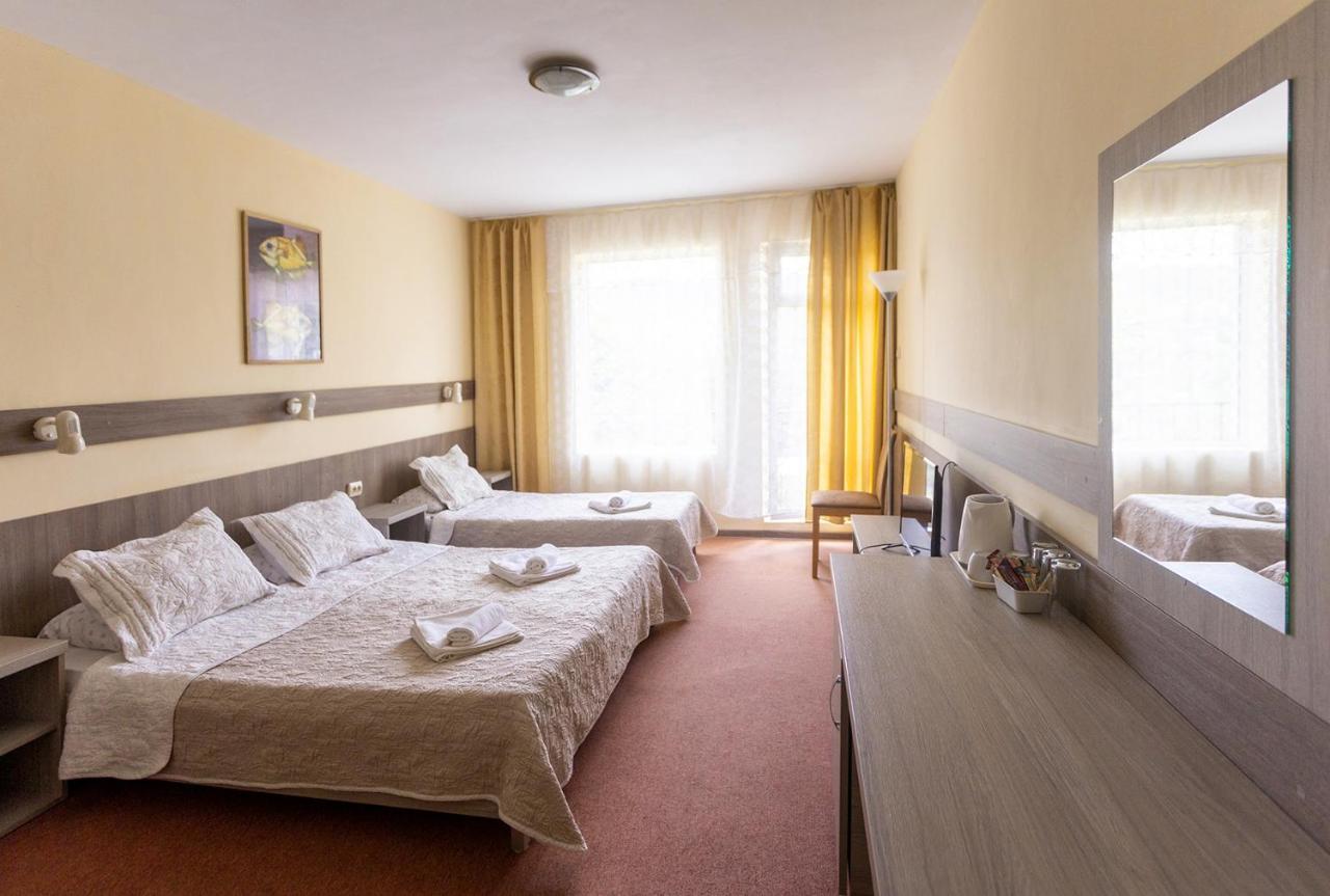 בלצ'יק Hotel Naslada מראה חיצוני תמונה