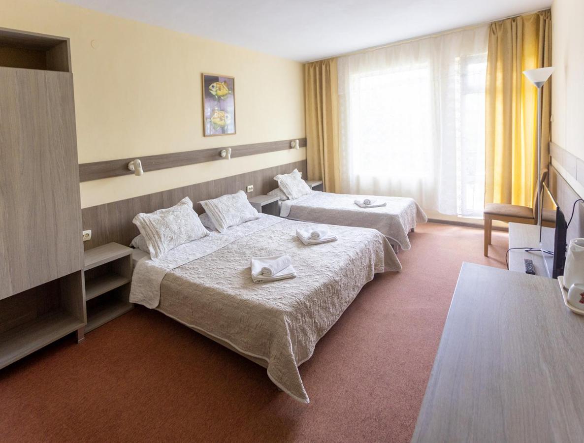 בלצ'יק Hotel Naslada מראה חיצוני תמונה
