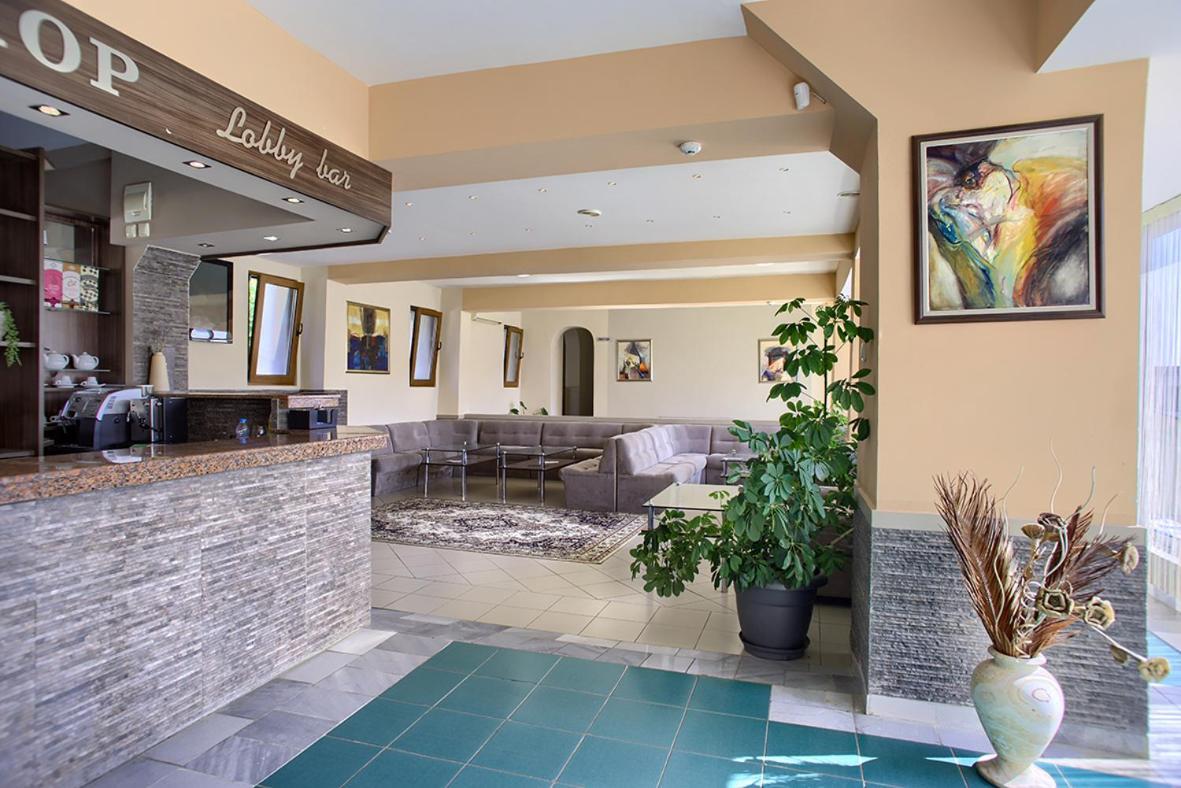 בלצ'יק Hotel Naslada מראה חיצוני תמונה