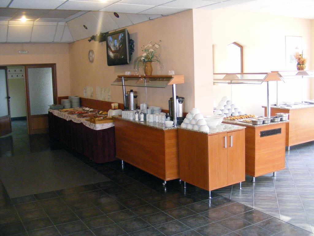 בלצ'יק Hotel Naslada מראה חיצוני תמונה
