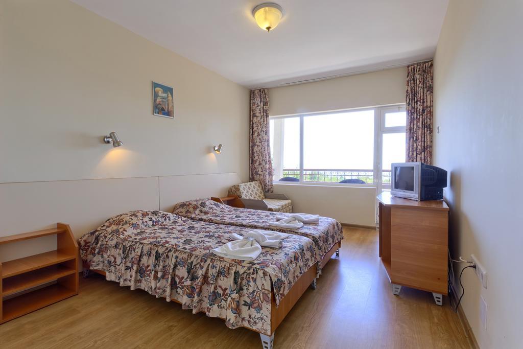 בלצ'יק Hotel Naslada מראה חיצוני תמונה