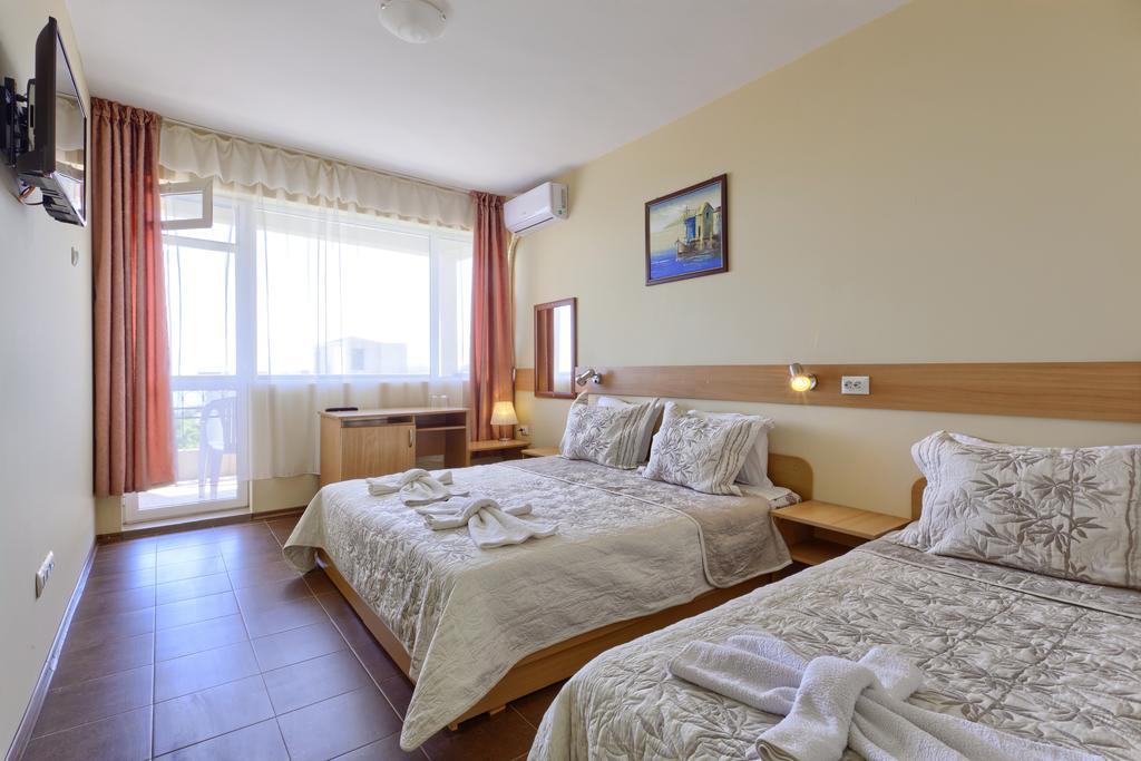 בלצ'יק Hotel Naslada מראה חיצוני תמונה