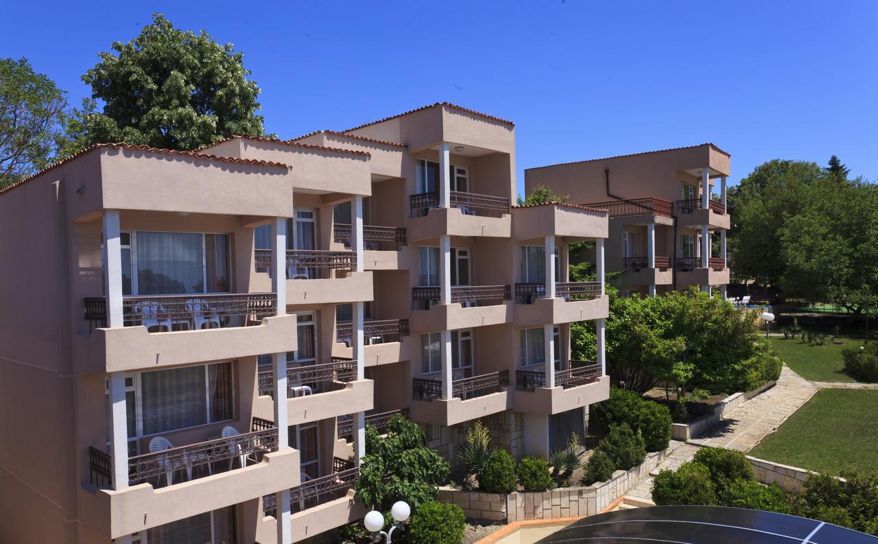 בלצ'יק Hotel Naslada מראה חיצוני תמונה