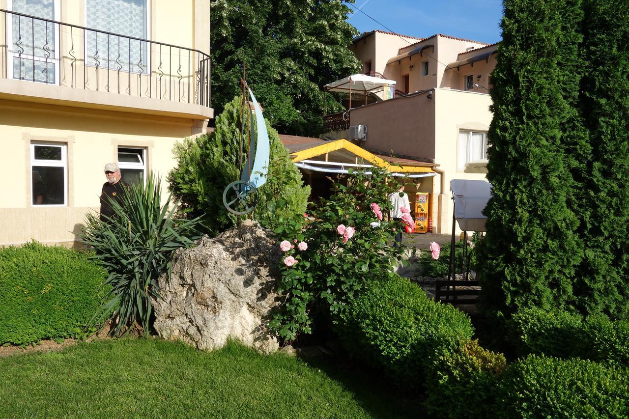בלצ'יק Hotel Naslada מראה חיצוני תמונה