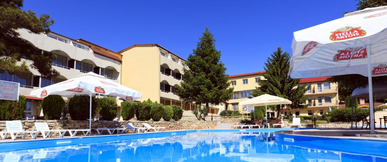 בלצ'יק Hotel Naslada מראה חיצוני תמונה